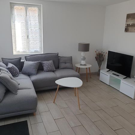 "L'Etape Normande" Gite 70M2 Terrasse Terrain Clos 500 M2 3 Voitures Villa Grand-Couronne Exterior photo
